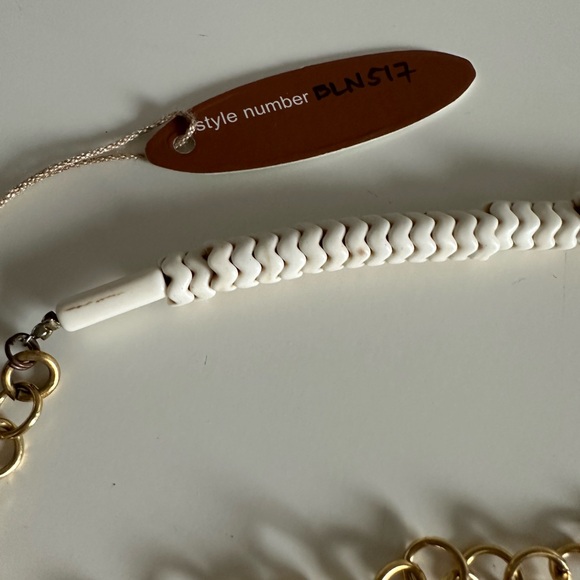 David Aubrey Brass statement necklace - Picture 4 of 7